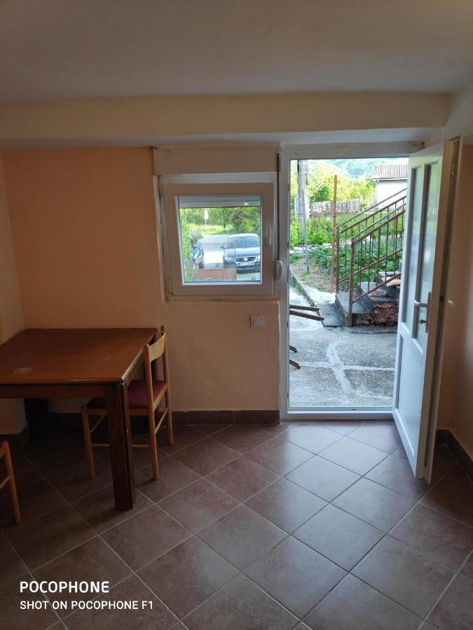 Apartman Pavle 2 비르파자르 외부 사진